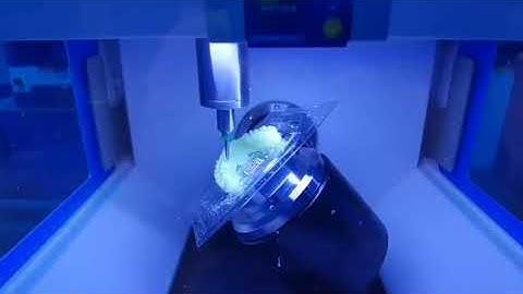 5 axis clear aligner trimming machine KA-120 with QR code reader for digital workflow