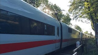 Bahnübergang im Krugfeld Hildesheim Züge am Montag 13.5.2024/Dienstag 14.5.2024 ICE 2 Doppeltraktion