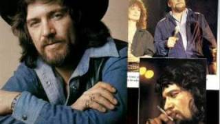 Waylon Jennings - Slow Rollin' Low *Live* chords