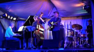 Sandhy Sondoro - Berlin Berlin Ick lieb dir so sehr (Feat. MP3 Trio) @Jazz BUS Jakarta
