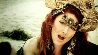 Neon Hitch - Get Over U [Official Video] chords