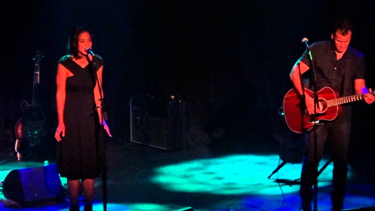 La Vie En Rose Johnnyswim Seattle Wa La Vie En Rose Johnnyswim Seattle Wa