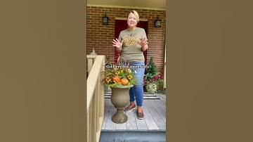 FALL FRONT PORCH DECOR Idea | Fall Planter Decorating | How to decorate planters for Fall 🍂