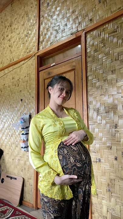 POV : Bumil yg makin gede perutnya aja🤭😁🤰🏻 #bumil #pov #kebaya #ibuhamil #tavvaproject #shorts