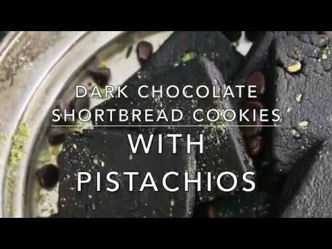dark-chocolate-shortbread-cookies-with-pistachio