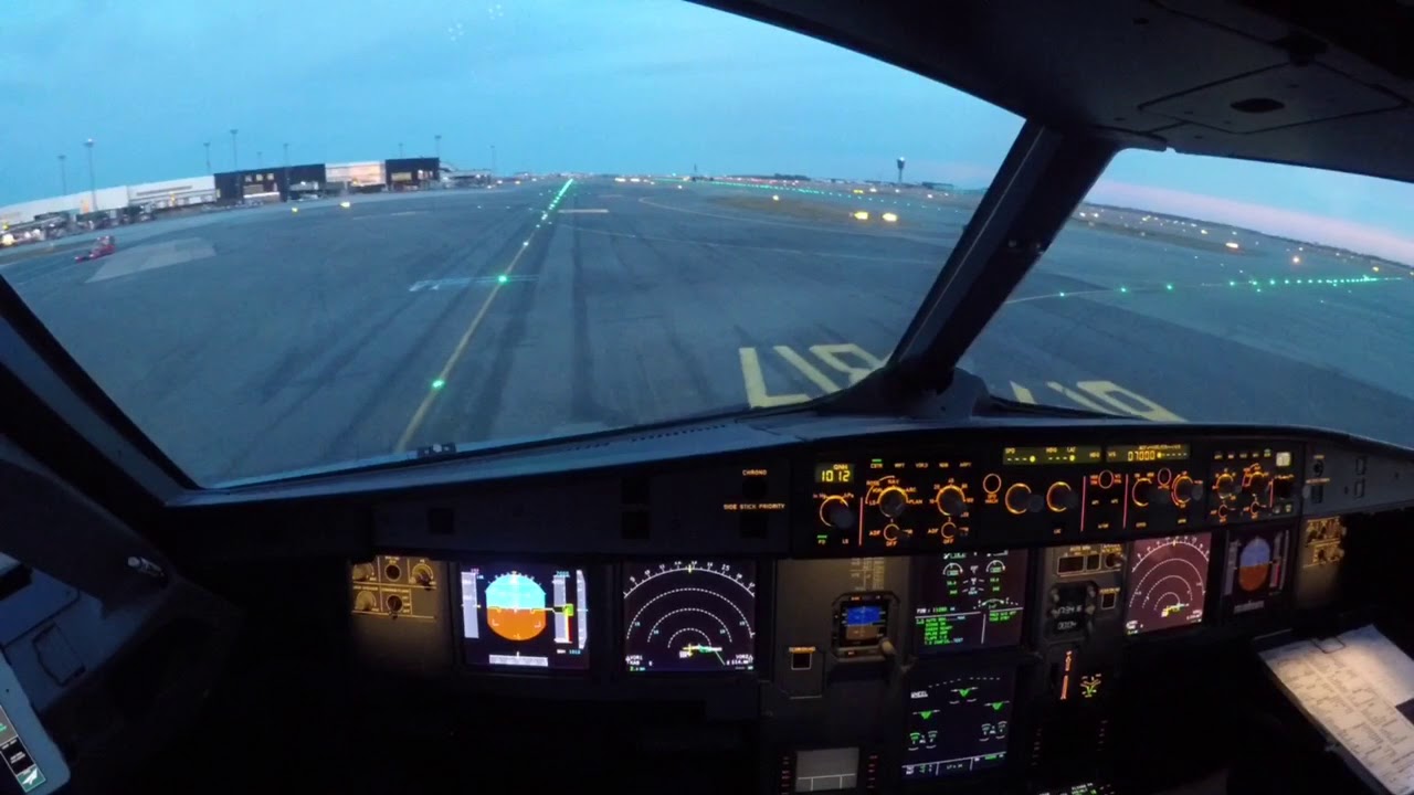 AIRBUS - Push & start and takeoff - Why I fly - Simulation and Aviation