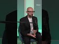 ¿Qué hace preocupante a la nueva variante del ébola? | Manita de gato