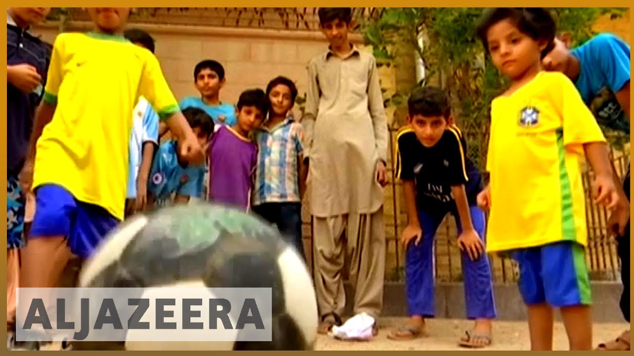 🇵🇰 Russia 2018: Football fans of Karachi | Al Jazeera English