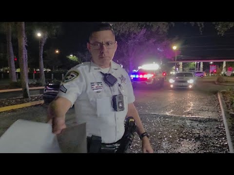 COPS EXTEND TRAFFIC STOP TO VIOLATE MANS RIGHTS