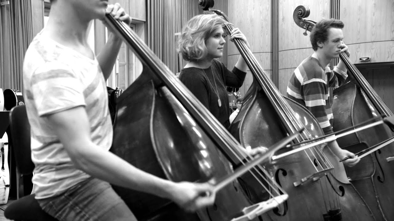 »COW« – String Effects: Aleatoric Tremolo