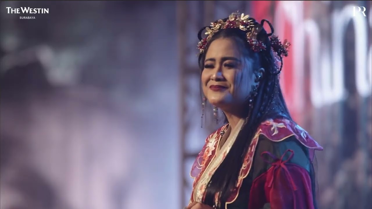 Forever Love - Raizza with Stradivari Orchestra 