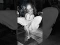 El Momento Del Vestido De Marilyn Monroe Levantándose Shorts El Momento Del Vestido De Marilyn Monroe Levantándose Shorts