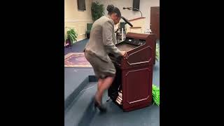 Praise Break w/ Evangelist Tammy Walker