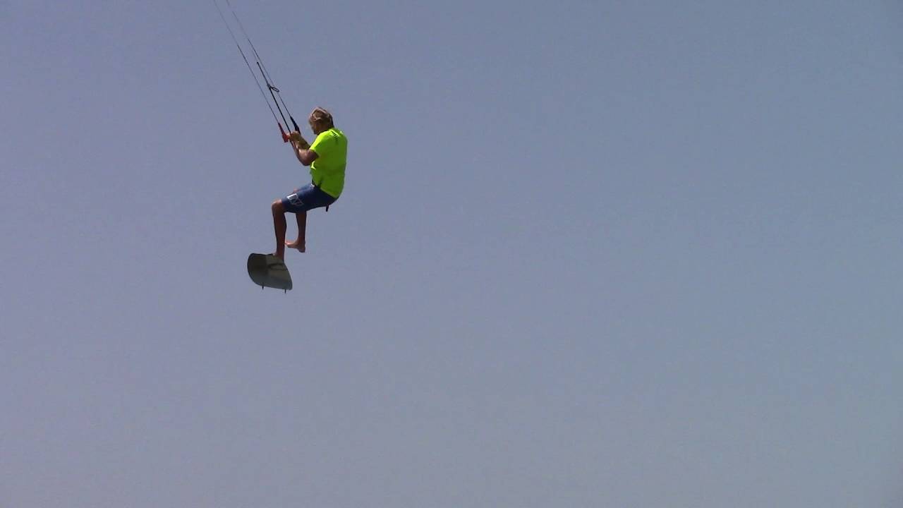 Kitesurfing Technique - No Grab Front Foot One Foot Slow Mo