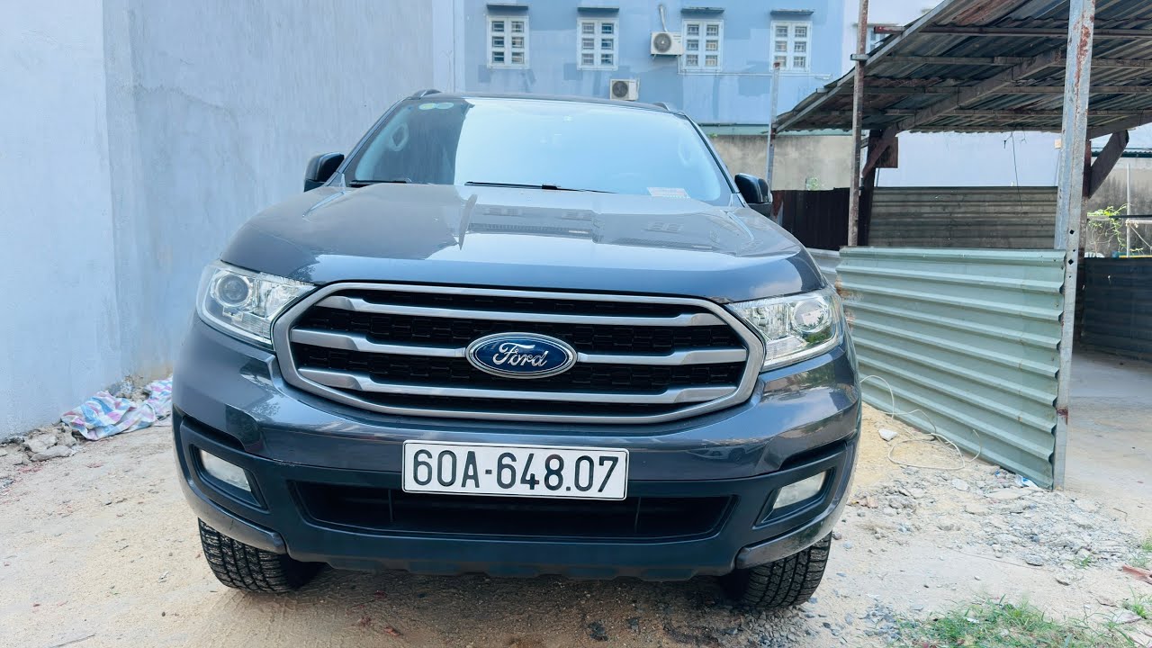 7 chỗ máy dầu gầm cao Ford Everest 4x2 AT 2019 cứng ngắt 
