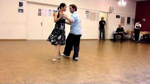 Back sacadas 1: Sacada in back cross + combinations | michelle + joachim