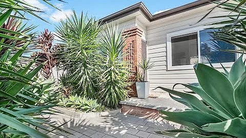 Harcourts Newcastle Lynette Allison | 16 Dulling S...