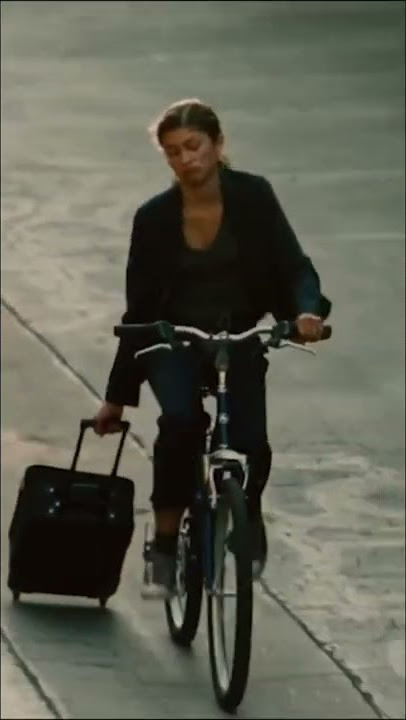 This is what Rue said to the suitcase #rue #hbomax #euphoria #rueandjules #princeharvey #holdmyhand
