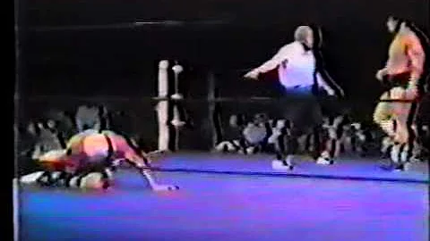 Cowboy Bill Watts vs Mr  Wrestling - 1973 - Georgi...