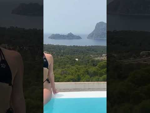 Bikini havuz kadınlar