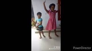 කොහොමද චුටි දොණිගේ ඩාන්ස් එක.| Little Girl Performs Amazing Dance