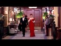 Pretty woman necklace scene