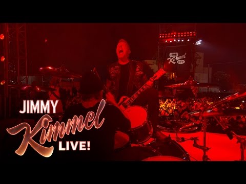 Metallica Performs "For Whom the Bell Tolls"