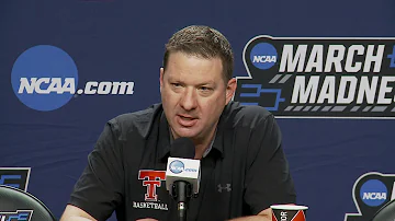 Chris Beard before the game against Northern Kentucky