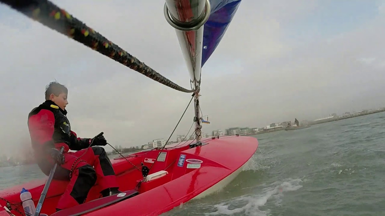 windy 4 2 topper sailing