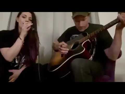 YouTubeでBourbon House play 'White Rabbit' from Jefferson Airplaneを視聴
