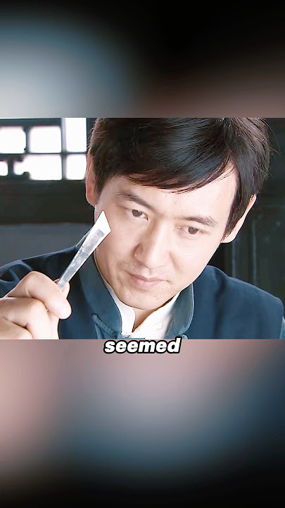 A man carries out an assassination while having his feet pedicured.#movie