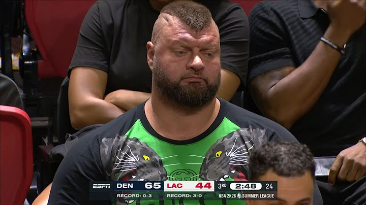 The camera focuses on Strahinja Jokic, one of Nikola Jokic's brothers, during the SL game