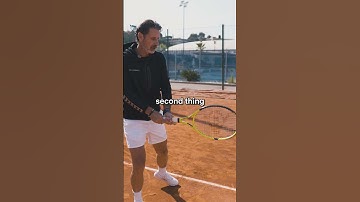 Backhand down the line: how, when and why? 🆙 #backhand #tennistip #tenniscoach #tennis101