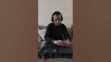 finger drumming break down, mpc live 2 #beats #liveperformance #mpc #mpcliveii #akai #hiphop