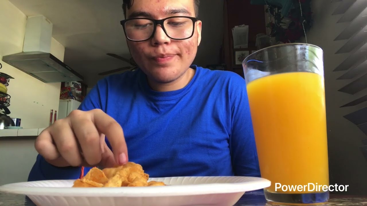 Miss Vickies jalapeño chip eating ASMR 