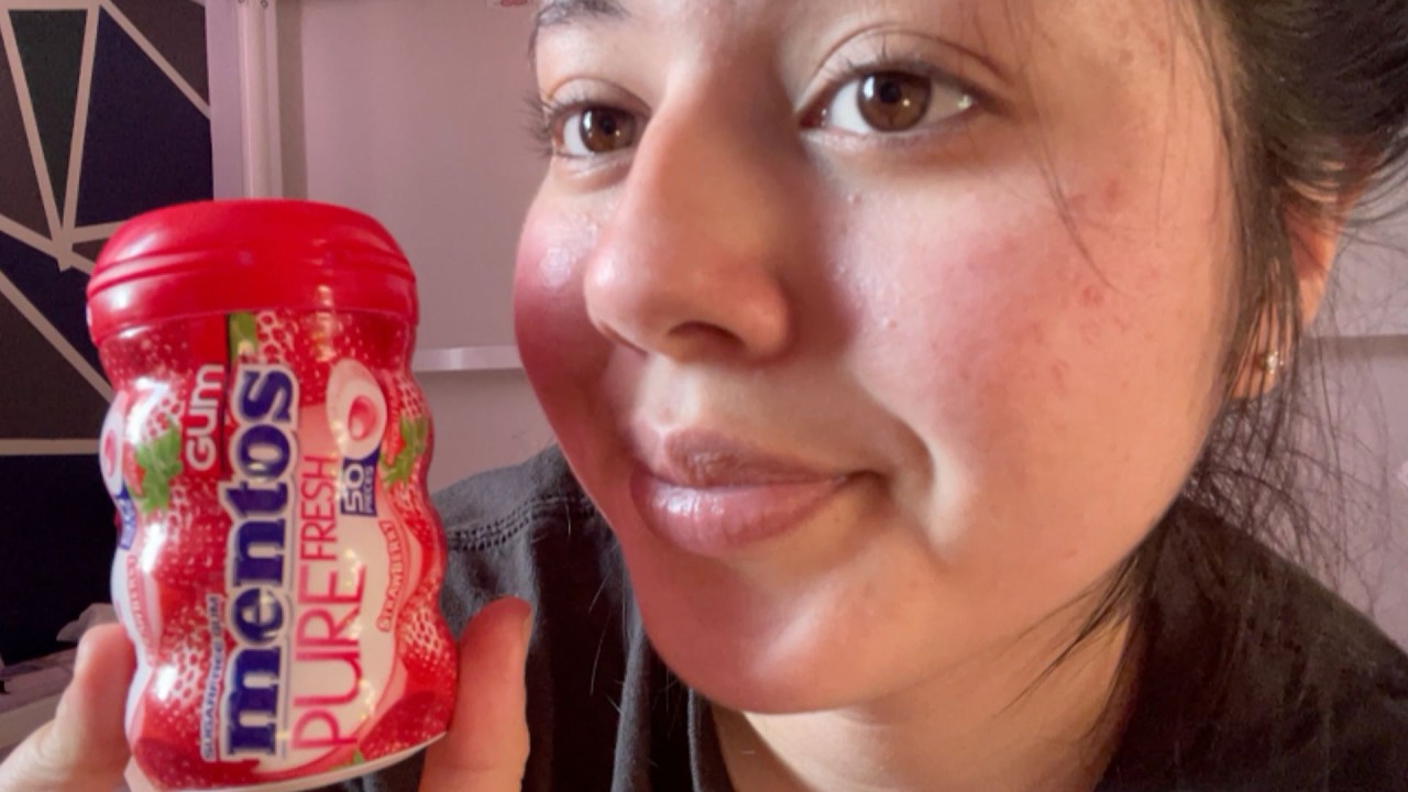 ASMR Gum Chewing (minimal talking)