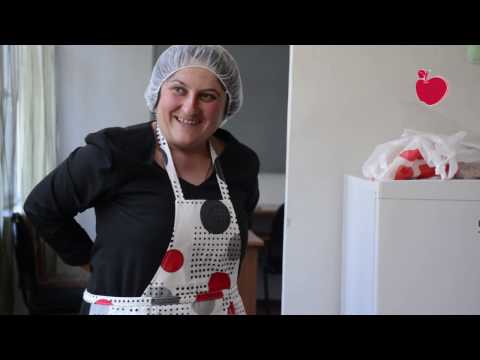 ნიქოზში გაჭირვებული ბებია-ბაბუებისთვის მობილური კვების პროგრამა