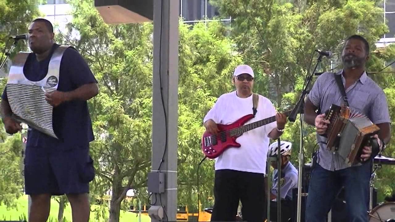 Step Rideau and the Zydeco Outlaws - YouTube