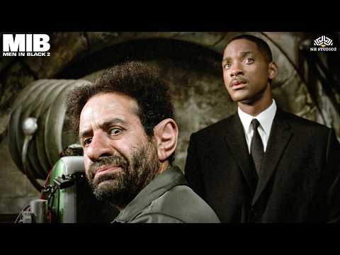 Men In Black 2 (Hindi Dubbed) अब बचकर कहाँ जाओगे 😎 | Tommy Lee Jones Action Comedy Scene