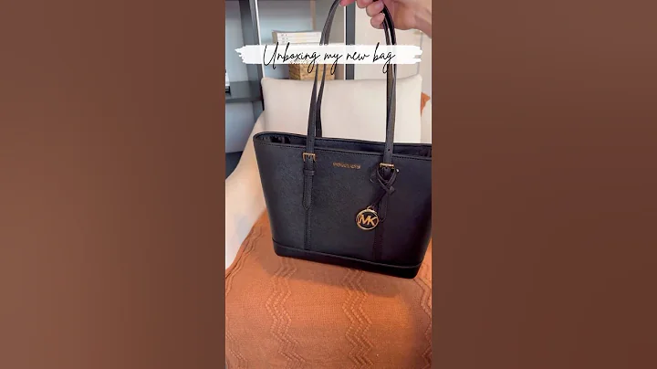 Unboxing ASMR de mi nueva cartera | ASMR Unboxing of my new Michael Kors bag.