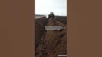 How does the crawler type compost turner ferment organic materials?