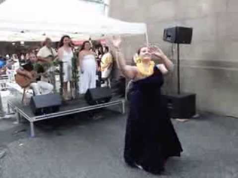 Keali'i Reachel   Kawaipunahele  Hula Dance  in New York City