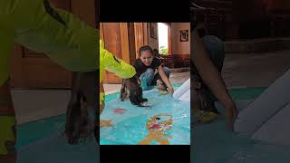 Enjoy the monkey dance in the water#shorts#babymonkey#animal