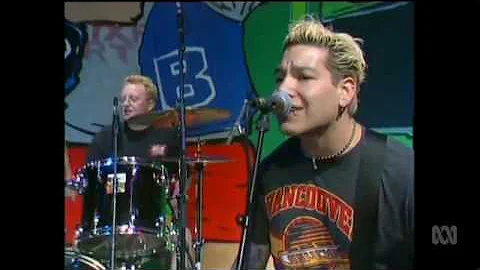 MXPX - Chick Magnet (Live on Recovery)