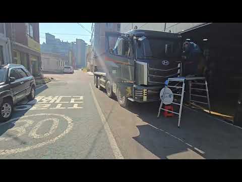 엑시언트 트럭 앞유리 교체 사례｜정품 윈드실드+열차단 틴팅 동시 시공입니다. 신형 트럭 교환시 참고하시면 됩니다.