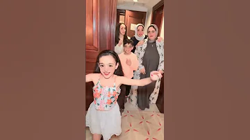كام باب في الفيديو 