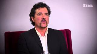 Celebrity How Scott Borchetta Discovered Taylor Swift! Profile