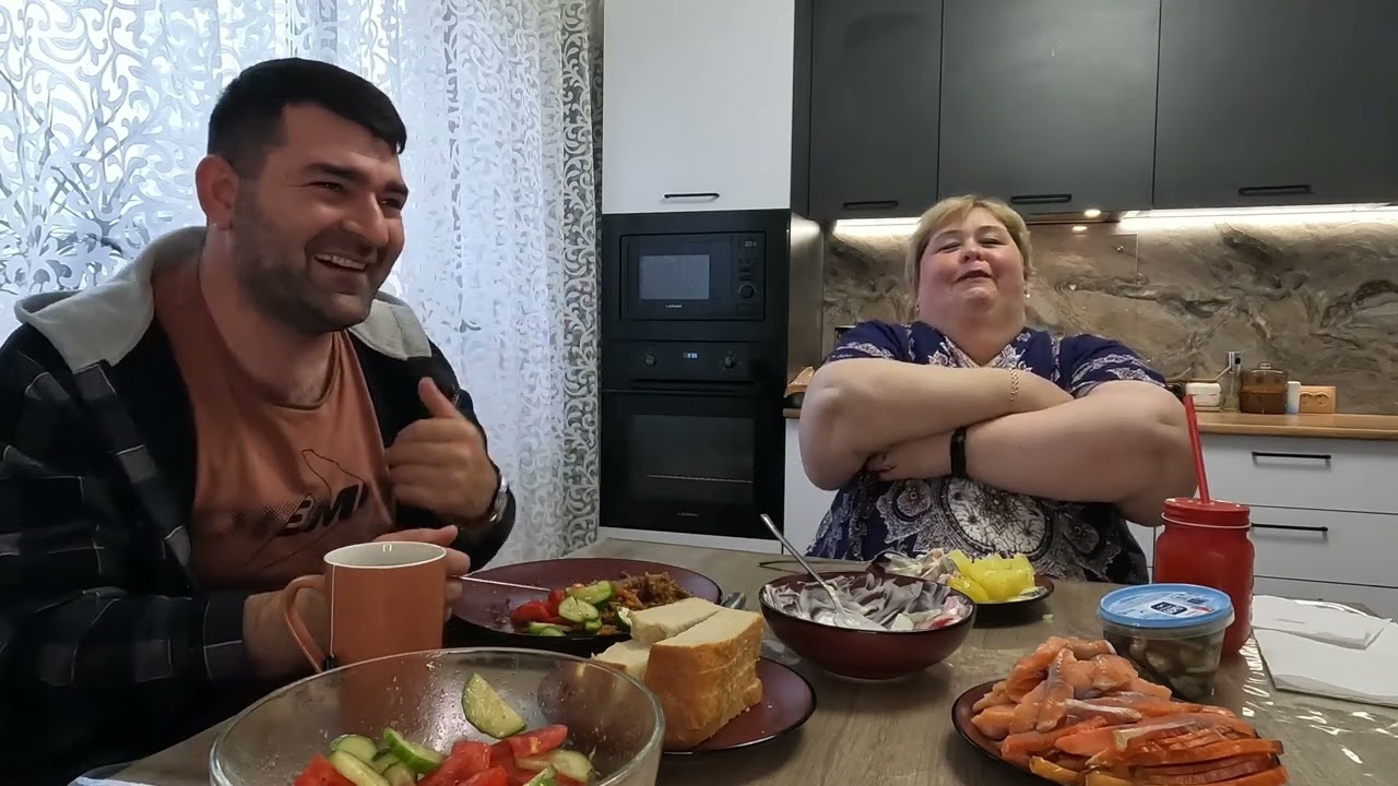 Мукбанг  На обед у нас самая простая и вкусная еда.