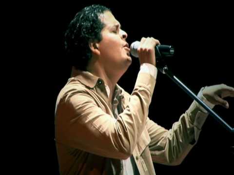 Israel Colina canta "Yo era dichoso" Vals Annimo (...