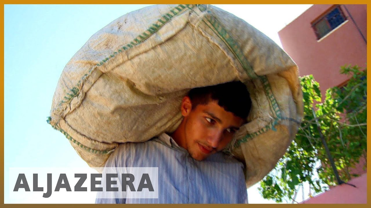 فلسطين: صناعة التبغ غير المنظمة في ازدياد | الجزيرة الإنجليزية